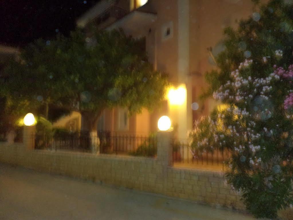 Dionysios Studios Skala  Bagian luar foto